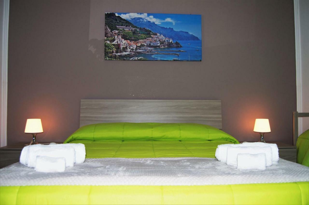 Residenza Margherita - Centralissima Salerno Zewnętrze zdjęcie